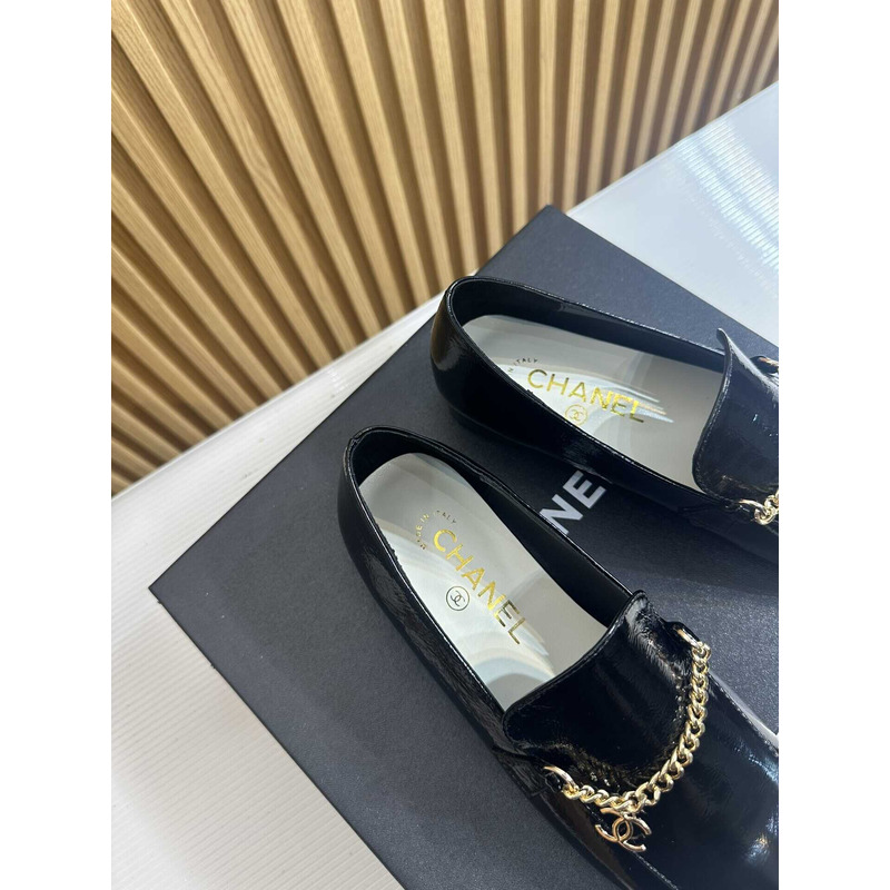 Ch*el moccasins calfskin & metal black