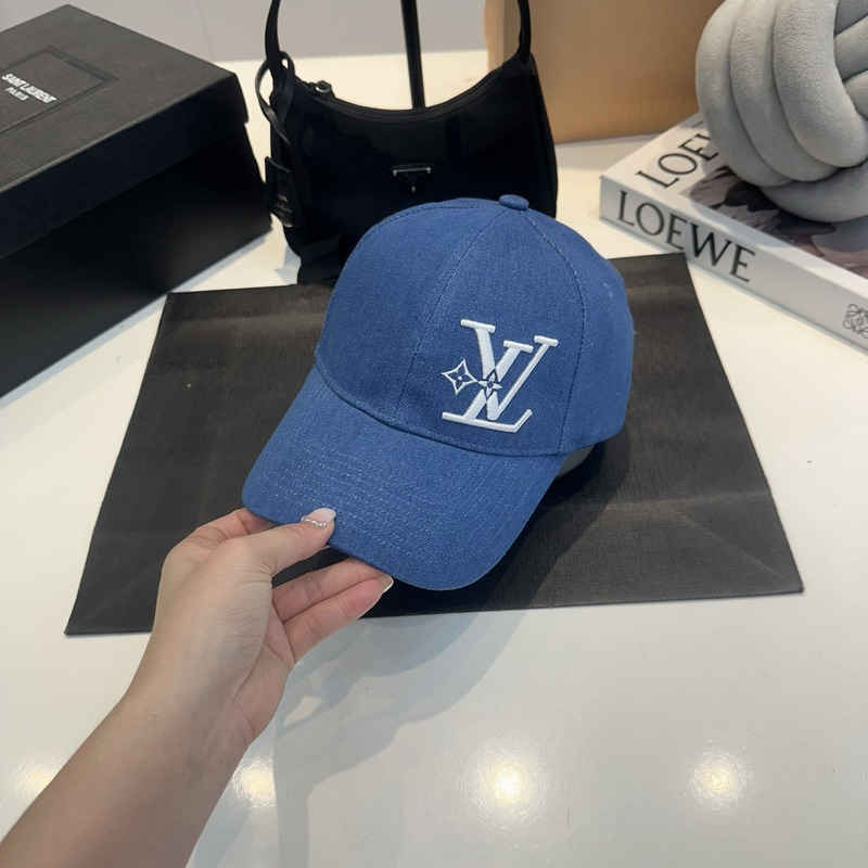 l**is V*t*n smash cap blue
