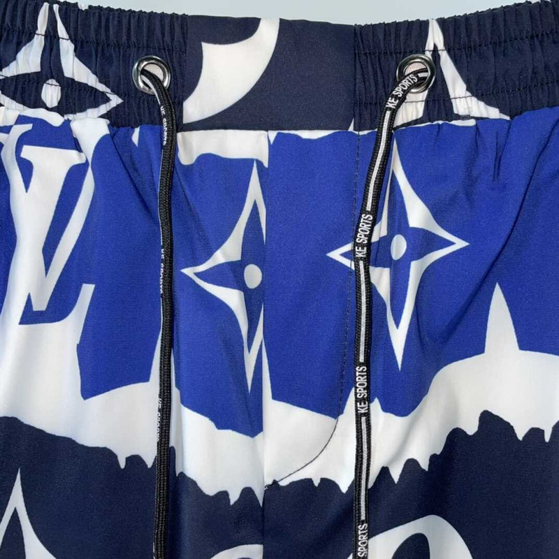 l**is V*t*n monogram shorts multicolor