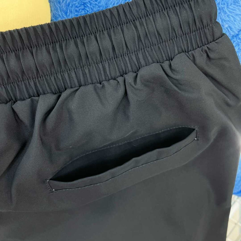 g*u*i x the n0*h F**e shorts black