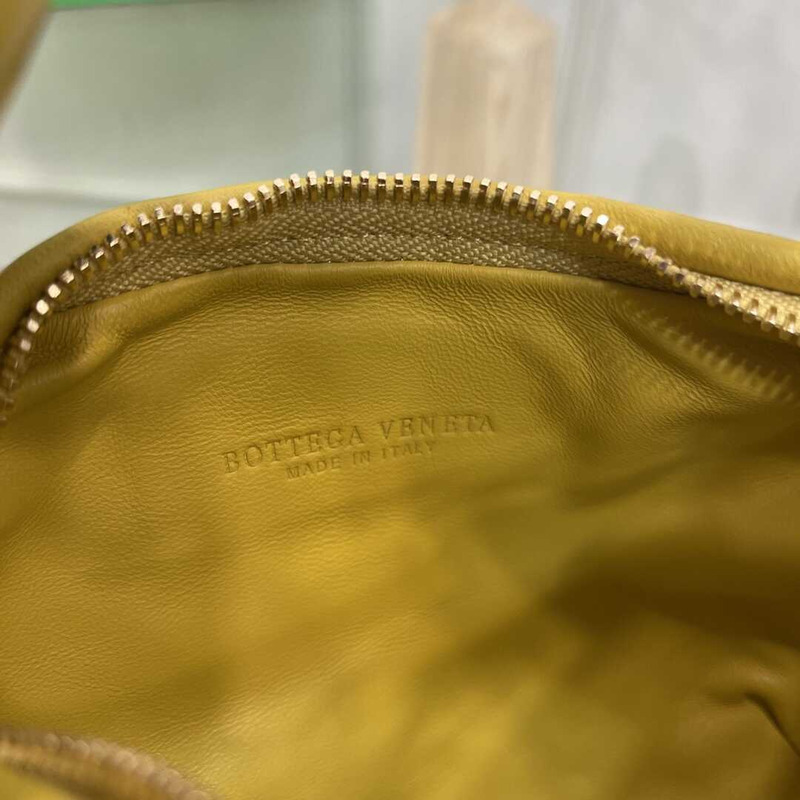 Bo*te*ga ve*ne*ta jodie yellow bag