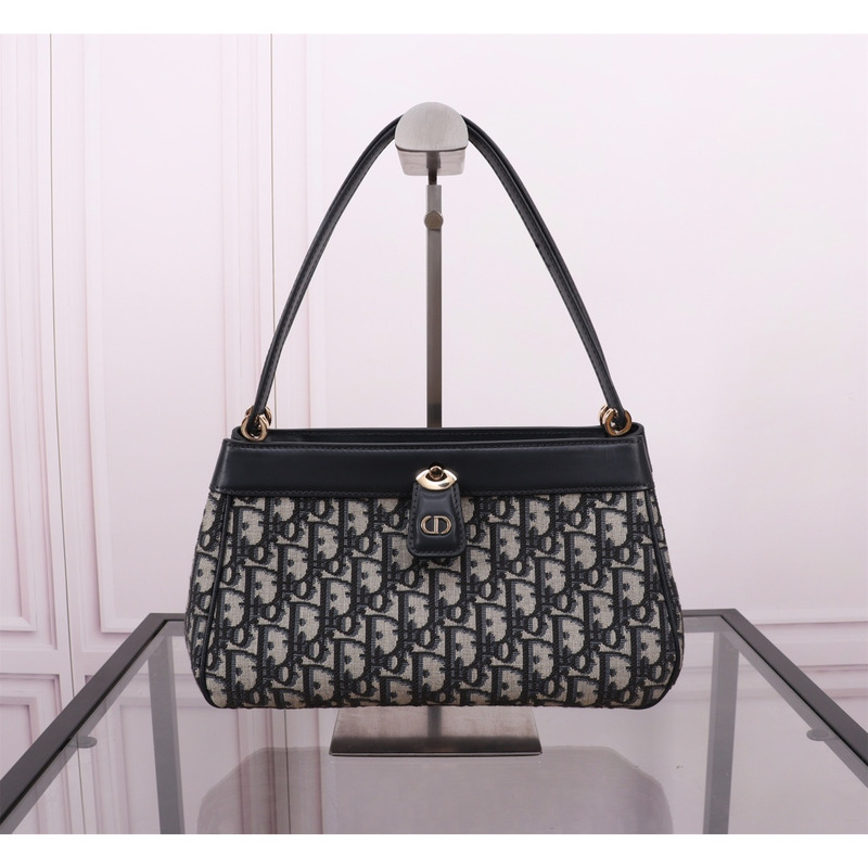 D*or vintage oblique shoulder bag