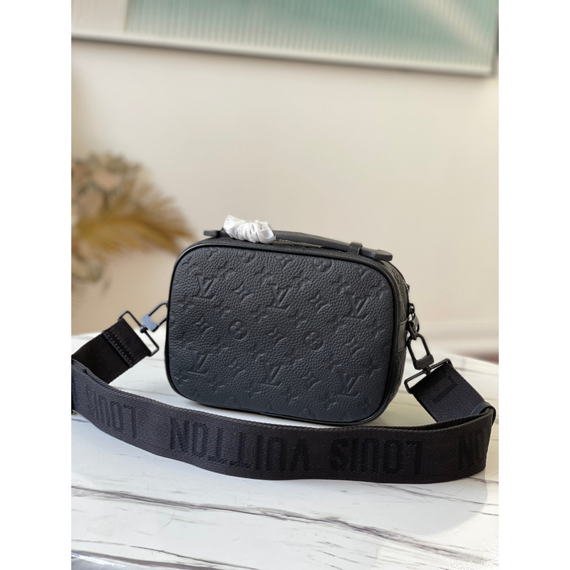 l**is V*t*n s lock messenger bag cowhide leather black