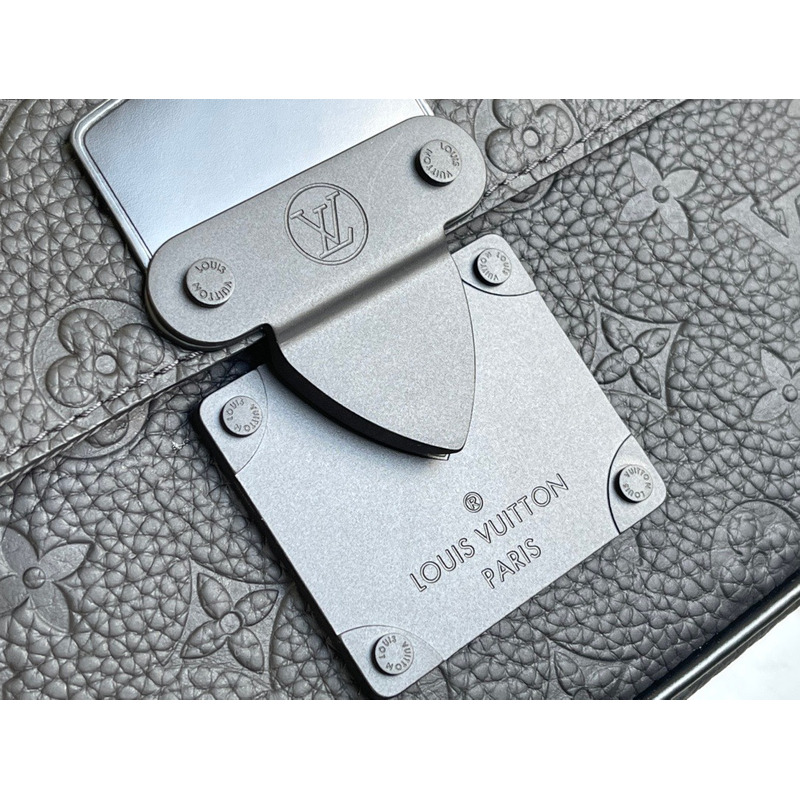 l**is V*t*n s lock messenger bag cowhide leather black