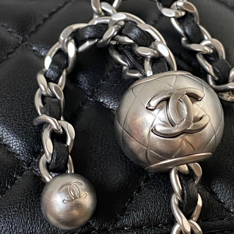 Ch*el rhombus sheepskin leather chain shoulder silver buckle chain belt shoulder bag black