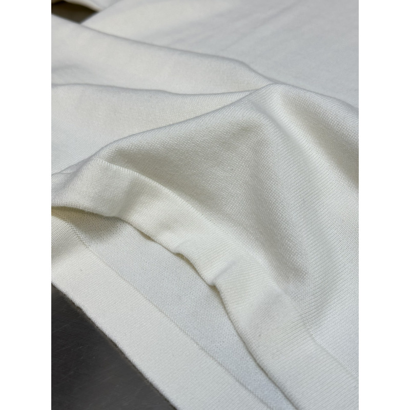 l**is V*t*n t-shrit white