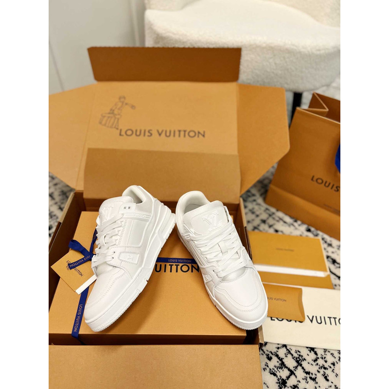 l**is V*t*n trainer white sneaker
