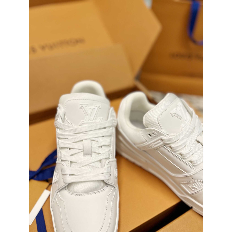 l**is V*t*n trainer white sneaker