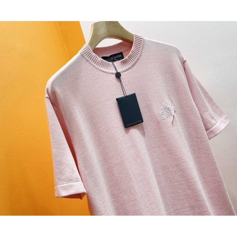 l**is V*t*n embroidered t-shirt pink