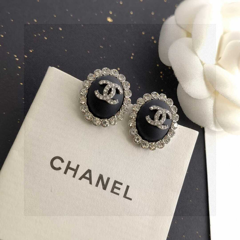 Ch*el round cc earrings black