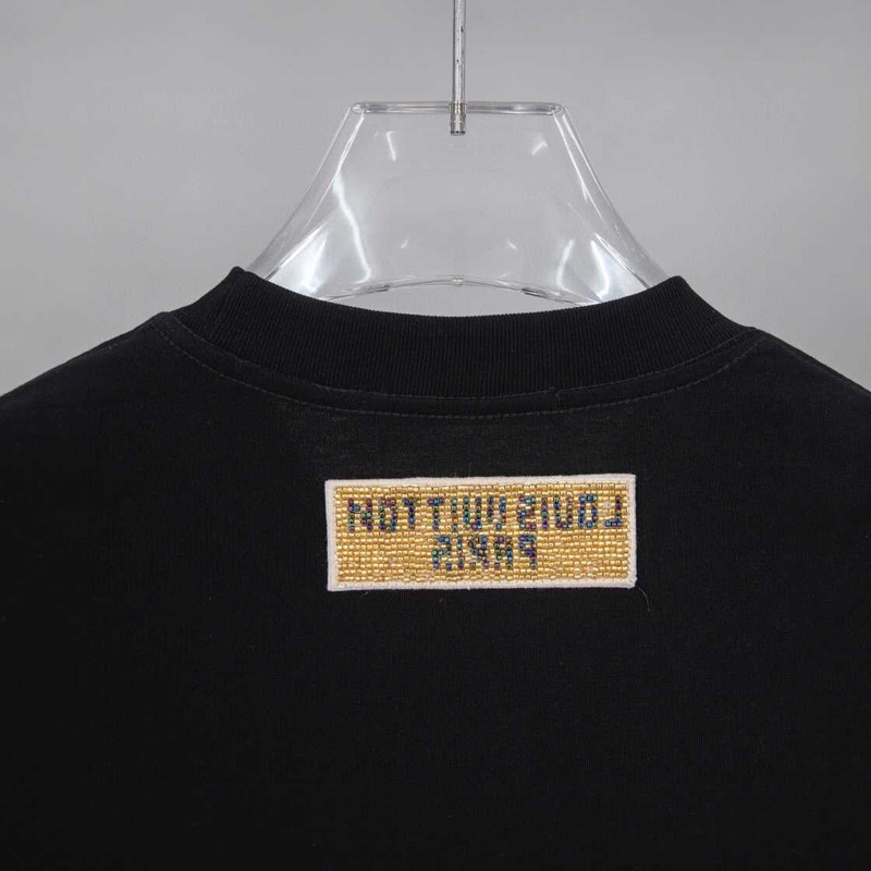 l**is V*t*n bead-embroidered cotton t-shirt black