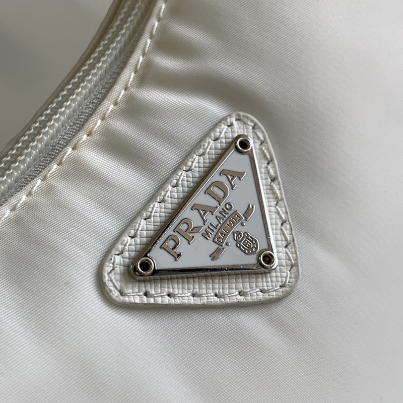 Pra*a re-edition 2005 re-nylon bag white