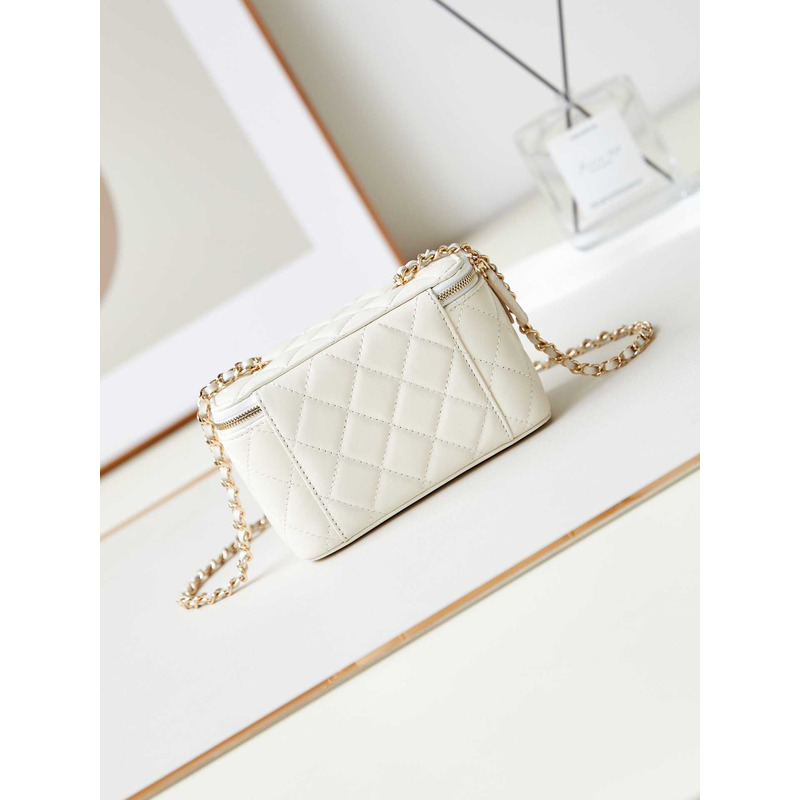 Ch*el vanity box bag with chain white