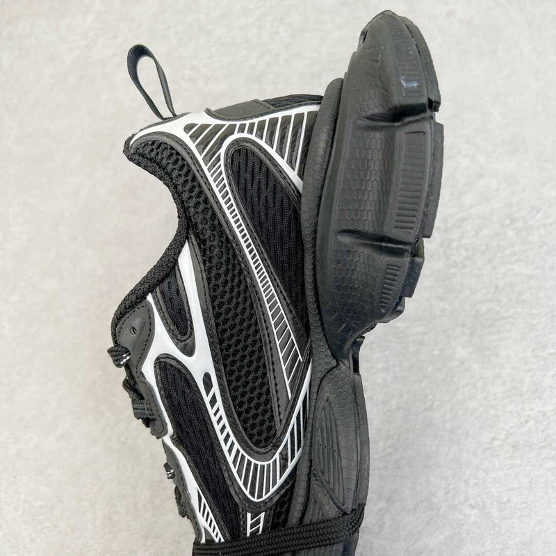 Ba*len*cia*ga 3xl sneaker in black and white mesh and polyurethane