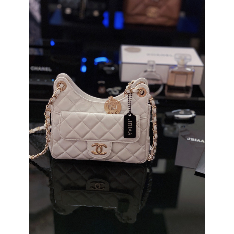 Ch*el shiny crumpled calfskin & gold-tone metal pink