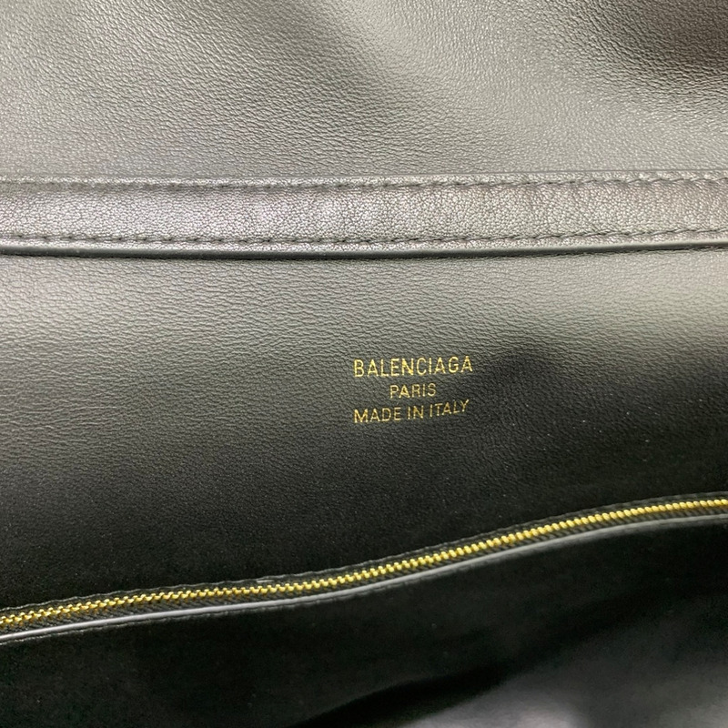 Ba*len*cia*ga rodeo large bag calfskin black