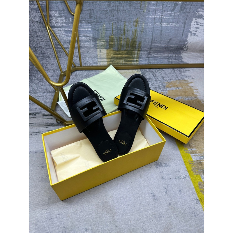 F**di fold black leather sandals black