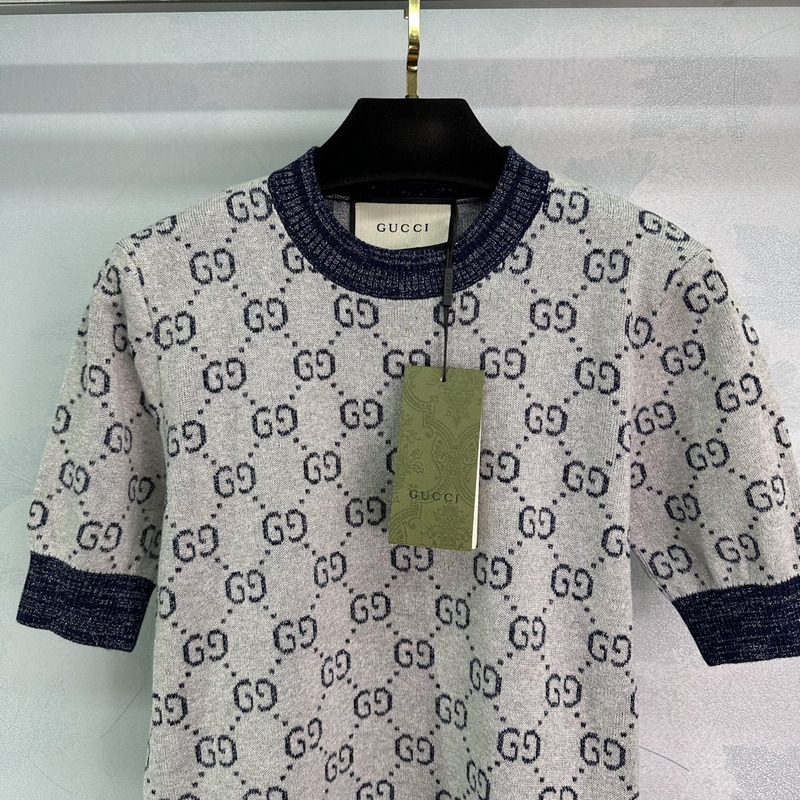 G*u*i gg gold and silver thread jacquard top ivory and blue