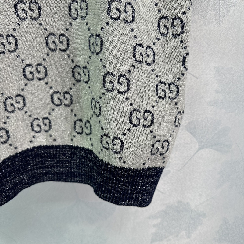 G*u*i gg gold and silver thread jacquard top ivory and blue