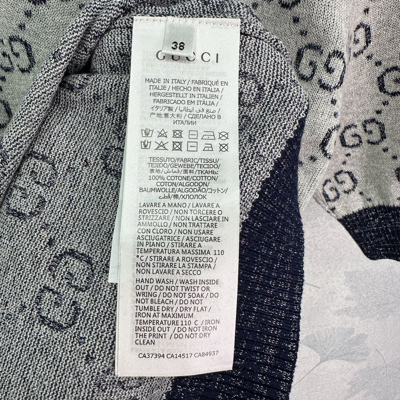 G*u*i gg gold and silver thread jacquard top ivory and blue