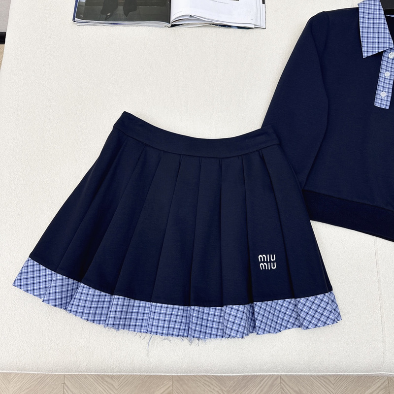 Miu Miu Logo Long-Sleeved Polo Shirt And Pleated Skirt Suit Blue