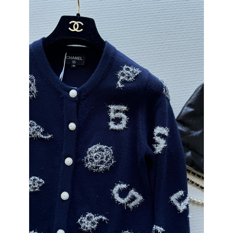 Ch*el camellia cardigan in dark blue