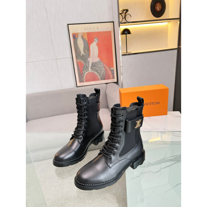 l**is V*t*n wonderland ankle boots black