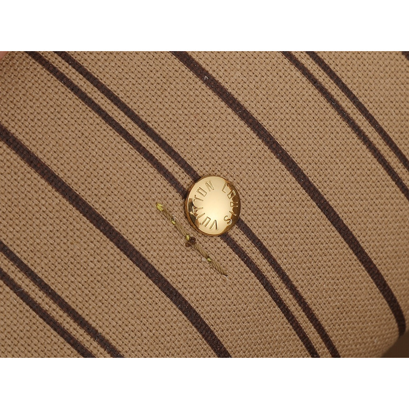 l**is V*t*n neverfull gm m40990