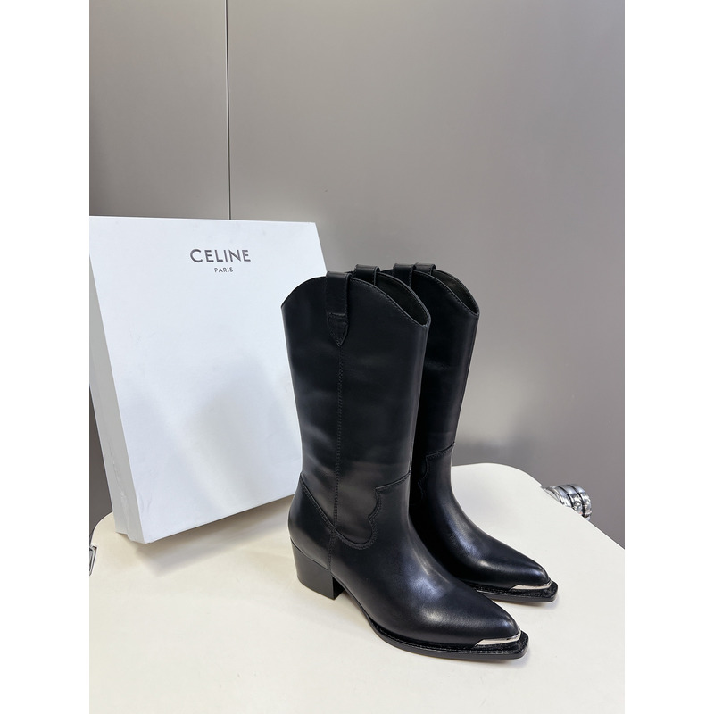 Ce**e leather boot in black