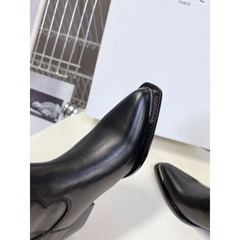 Ce**e leather boot in black