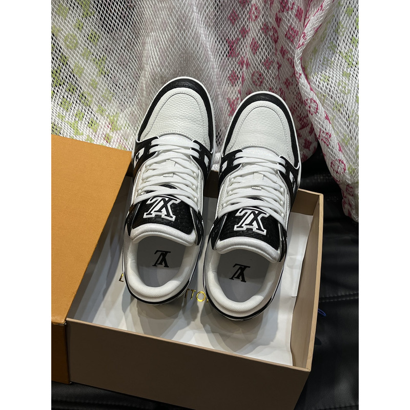 l**is V*t*n trainer sneaker monogram in black&white