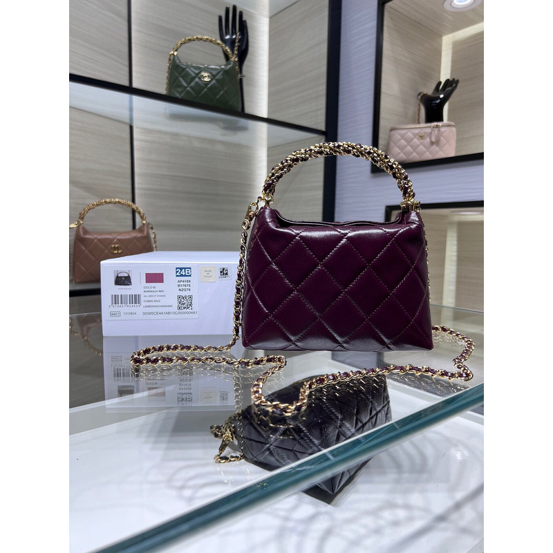 Ch*el clutch with chain shiny lambskin & gold-tone metal violet