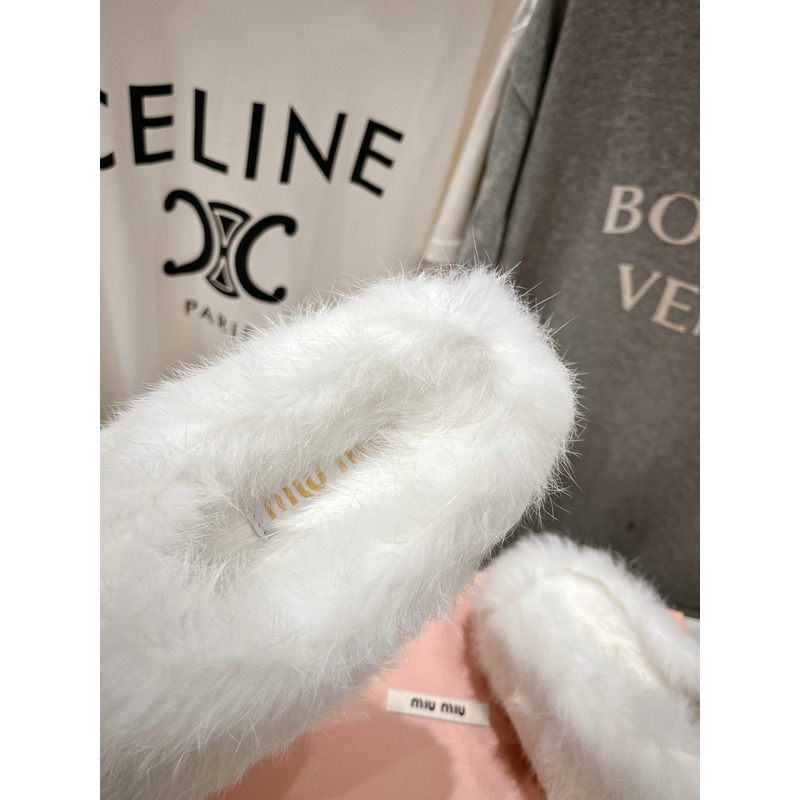 Miu Miu Logo Winter Fluffy Fur Slippers White