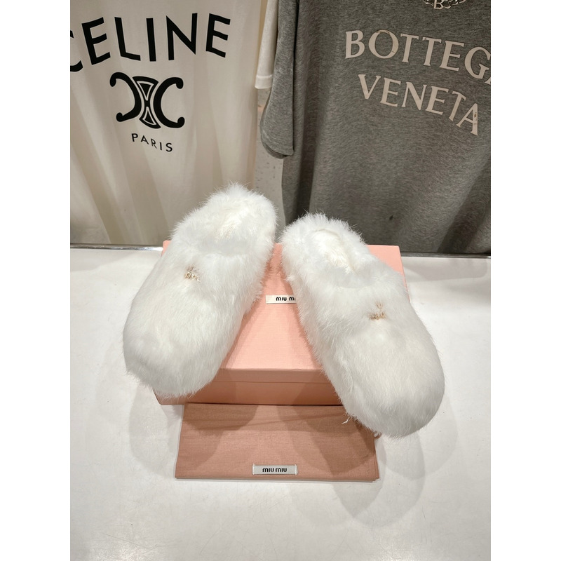 Miu Miu Logo Winter Fluffy Fur Slippers White