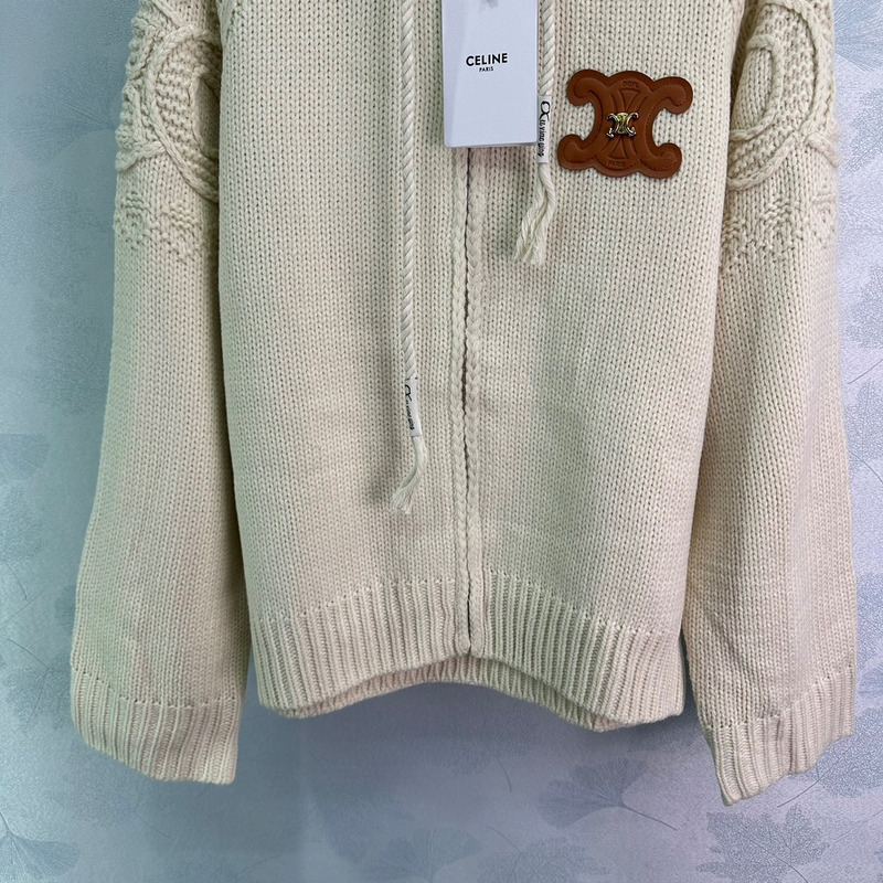 Ce**e triomphe hooded sweater in wool beige