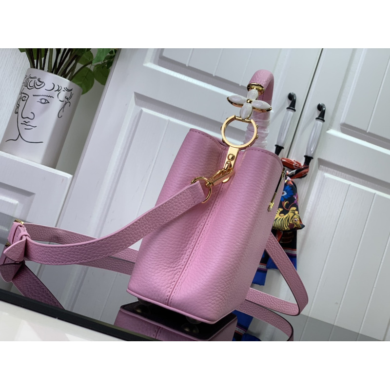 l**is V*t*n capucines handbag pink