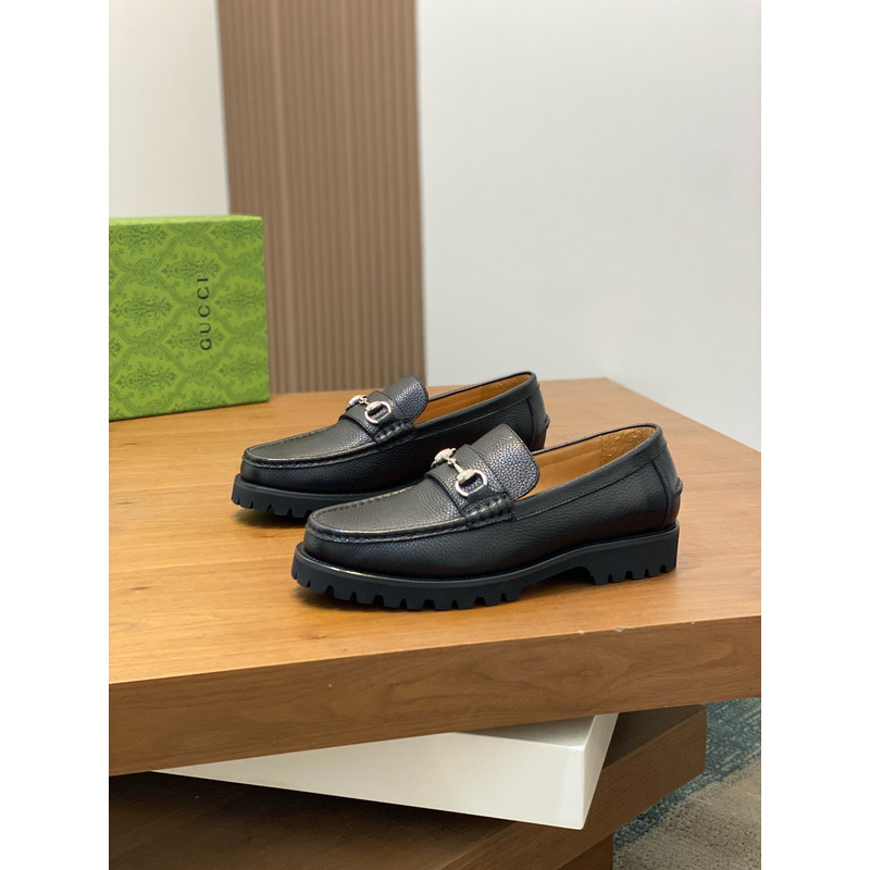 G*u*i logo loafer with horsebit black