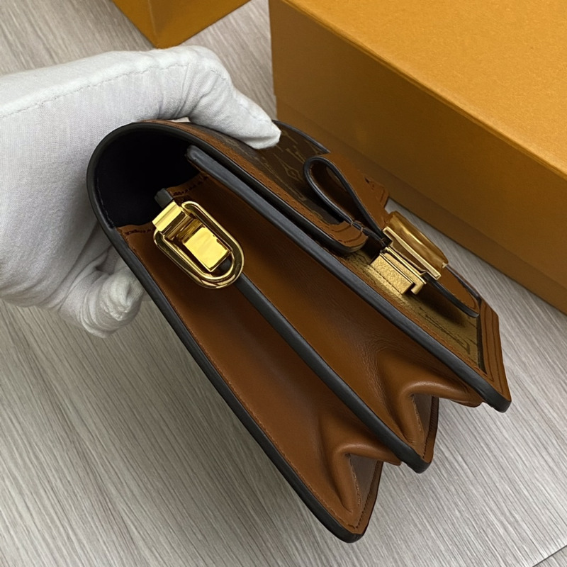 l**is V*t*n mini dauphine other monogram canvas