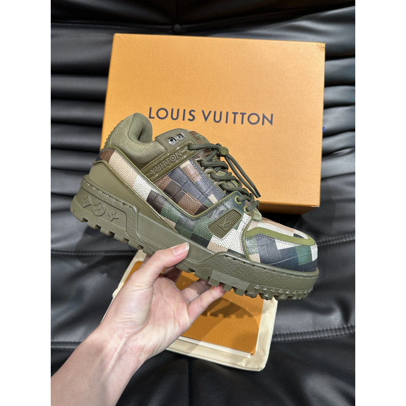 l**is V*t*n lv trainer maxi green