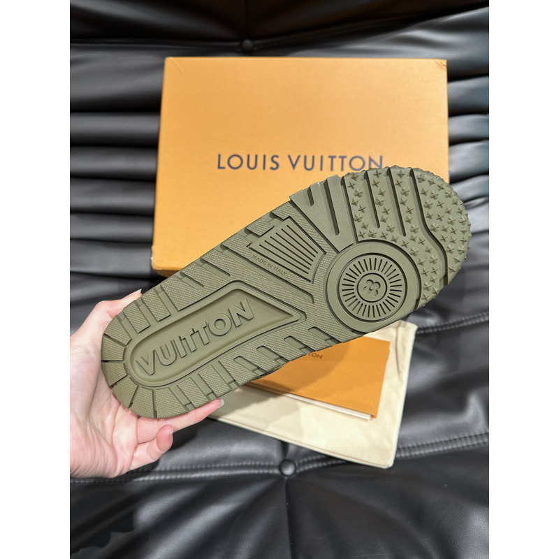 l**is V*t*n lv trainer maxi green