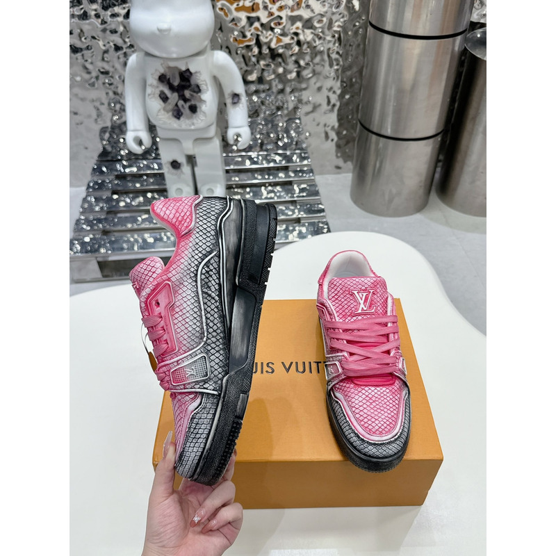 l**is V*t*n trainer sneaker in pink/black