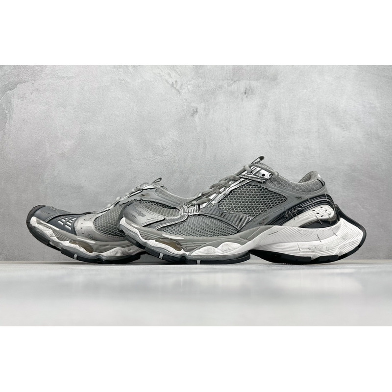 Ba*len*cia*ga stapler sneakers in gray