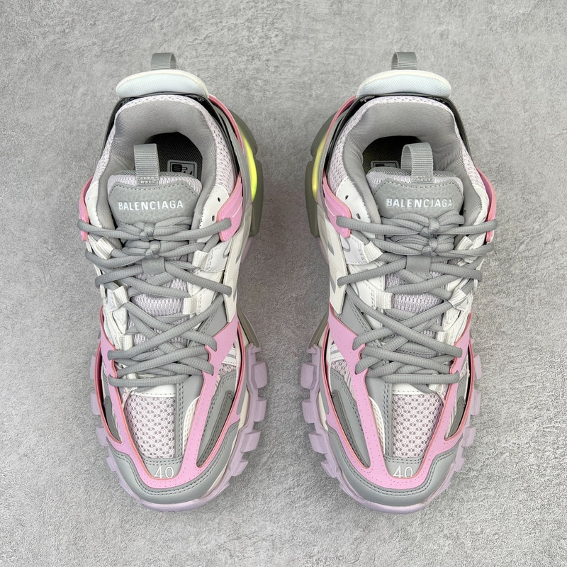 Ba*len*cia*ga track sneaker in pink