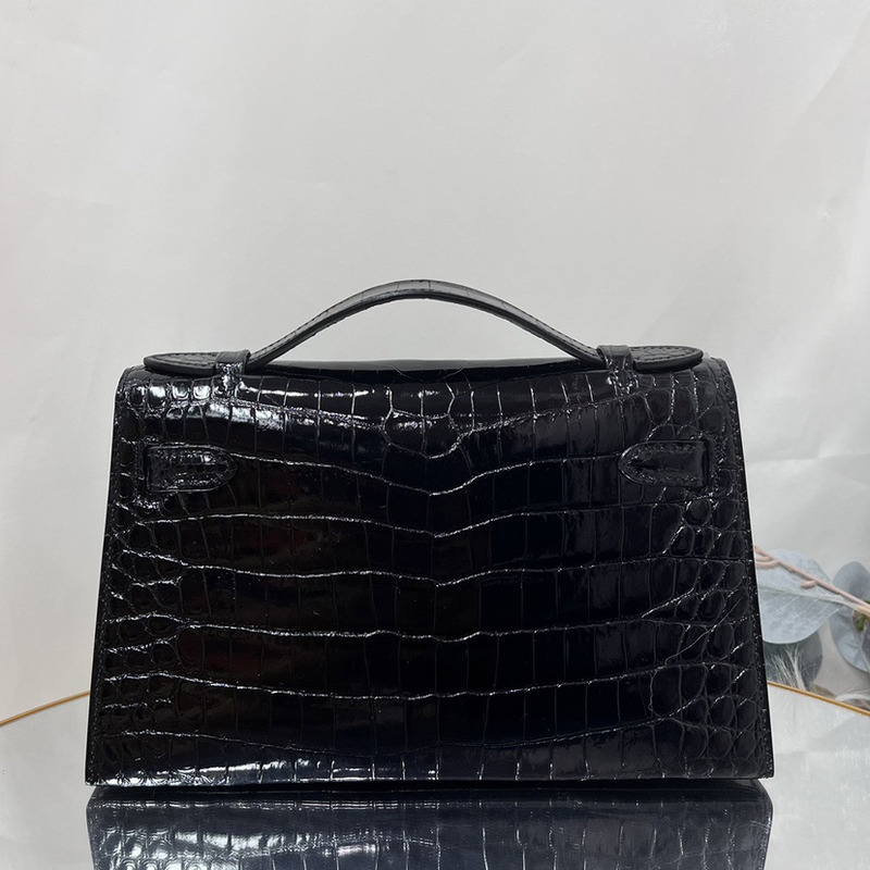 Hermès Kelly Pochette Shiny Alligator In Black