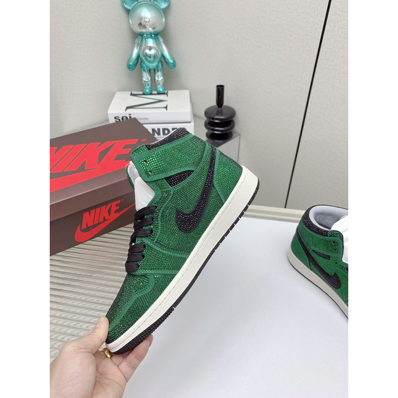 Air Jordan 1 Mid In Green