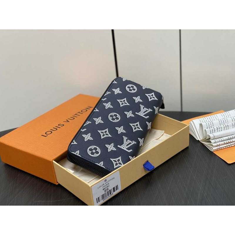 l**is V*t*n wallet navy blue