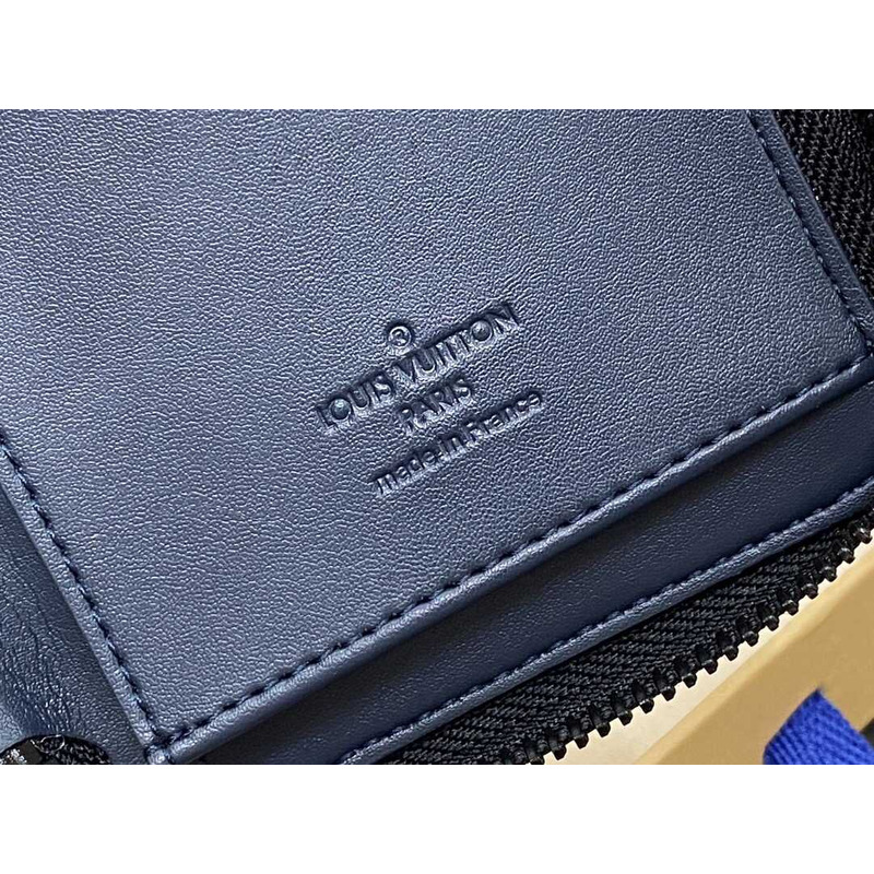 l**is V*t*n wallet navy blue