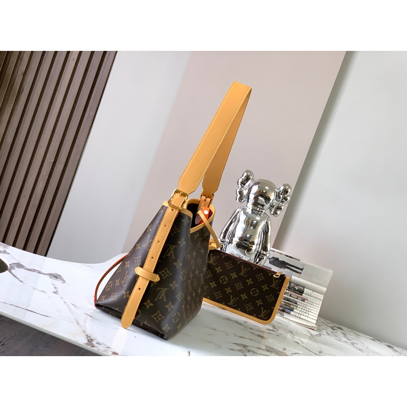 l**is V*t*n carryall pm monogram brown