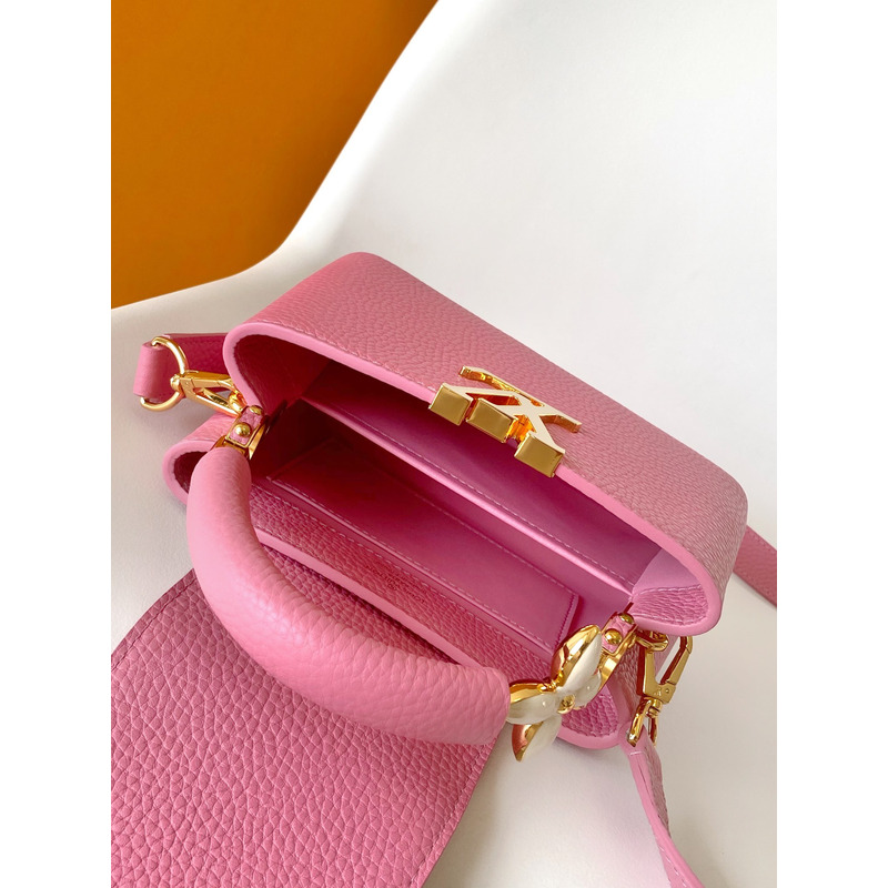 l**is V*t*n capucines east-west mini in light pink