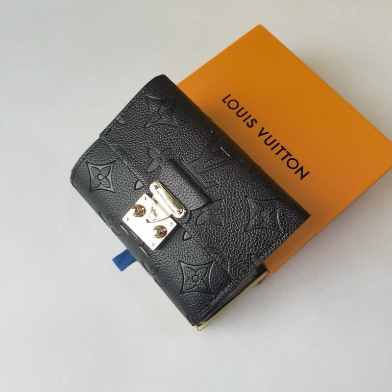 l**is V*t*n wallets black